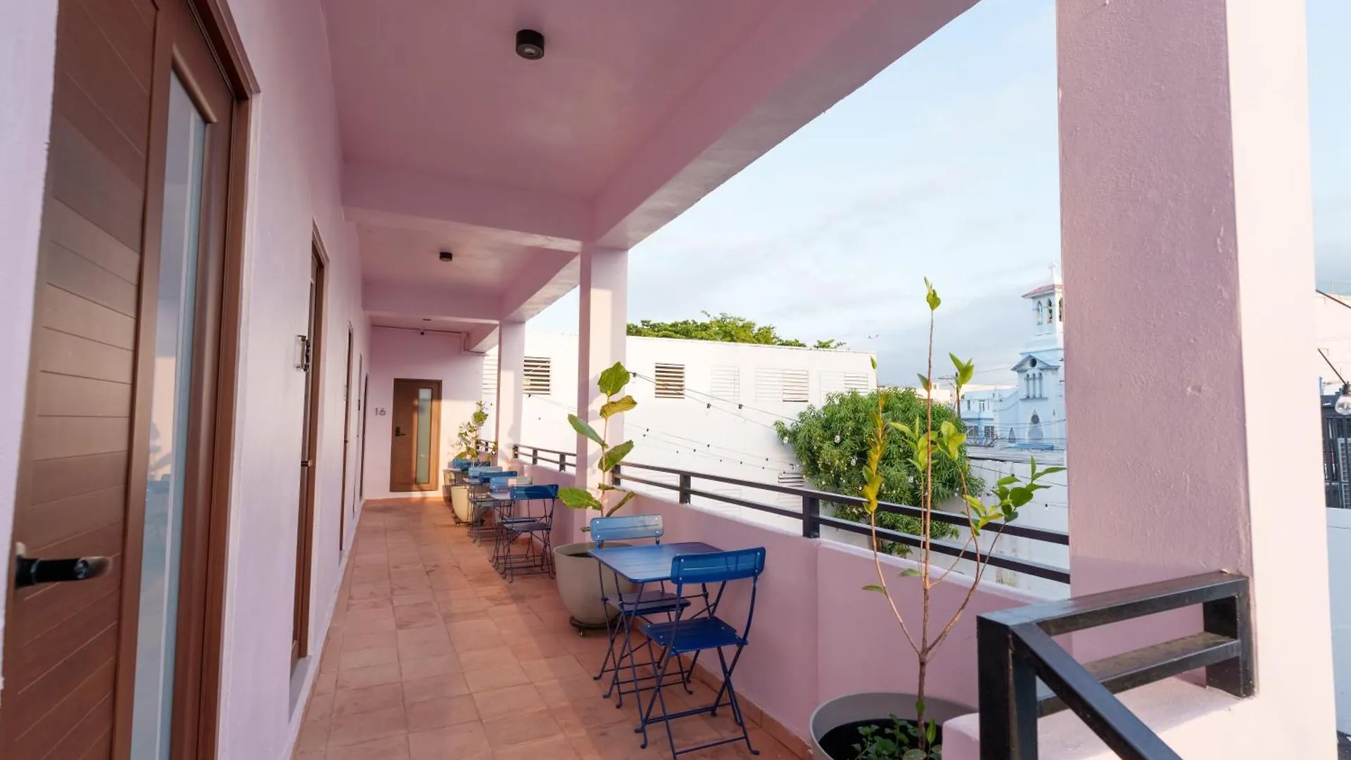 Room 15 Skyline Sips & Santurce Charm Σαν Χουάν Ξενοδοχείο